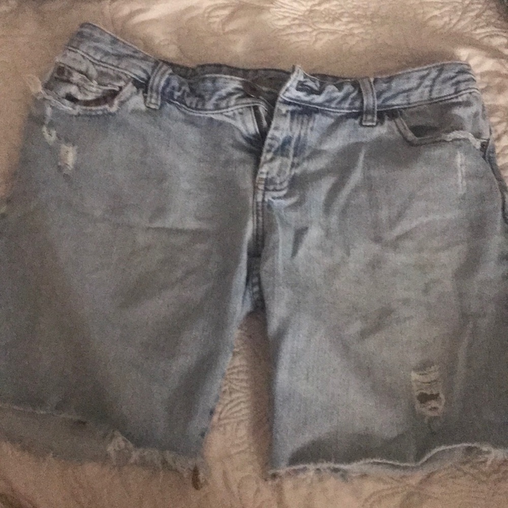 light wash jean shorts